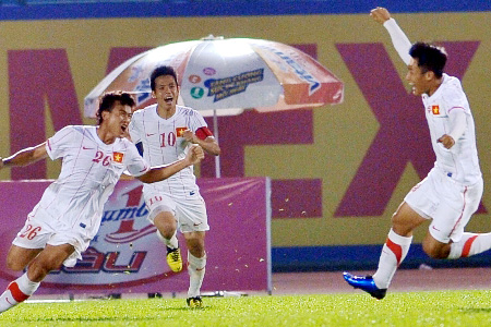 Players celebrate after winning BTV Cup's semi-final match