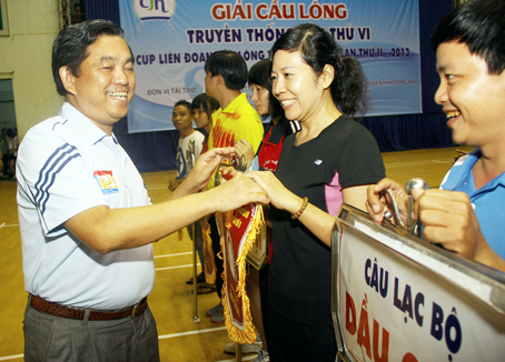 Khai mạc giải cầu lông truyền thống tỉnh