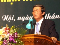 Dinh The Huynh, Politburo member, Head of the CPV Central Committees Commission for Education and Popularisation and Chairman of the Central Theoretical Council.