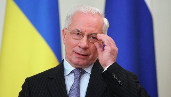 Thủ tướng Ukraine Mykola Azarov nhấn mạnh việc ký kết các thỏa thuận hợp tác mới với Nga là "sự kiện lịch sử". Ảnh: ria.ru