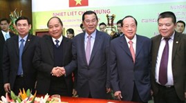 Cambodian PM concludes visit to Vietnam