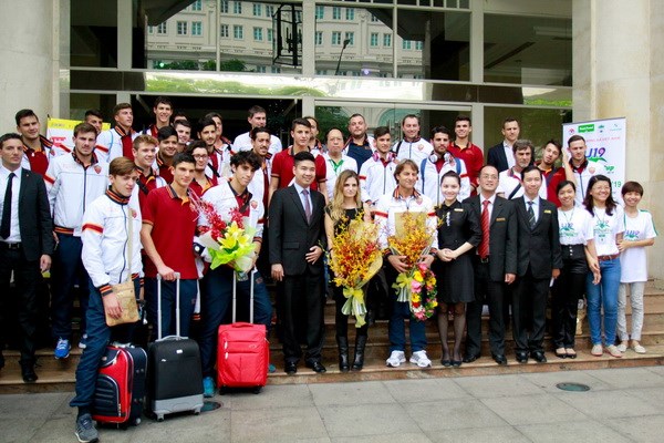 U19 Roma chụp ảnh lưu niệm. (Nguồn: Vietnam+)