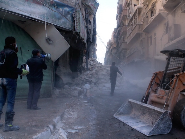 Cảnh đổ nát sau xung đột tại thành phố Aleppo, miền bắc Syria ngày 24/12/2013. (Nguồn: AFP/TTXVN)