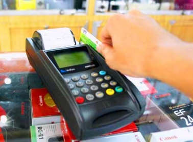Decree regulates non-cash transactions