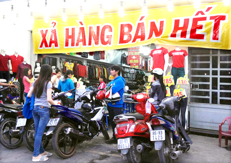 Cẩn trọng khi mua hàng giảm giá