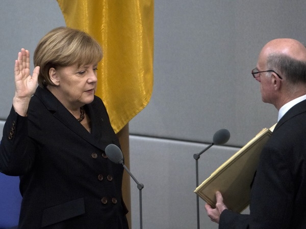 Thủ tướng Đức Angela Merkel tuyên thệ nhậm chức nhiệm kỳ thứ ba ngày 17/12. (Nguồn: AFP/TTXVN)