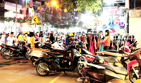 Thời trang… xuống đường