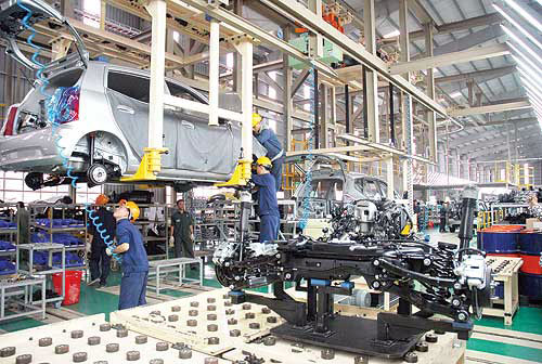 The Truong Hai Automobile company (Thaco) sold 28,284 vehicles last year, earning a revenue of VND13.3 trillion (US$633 million) with a 14 per cent growth.