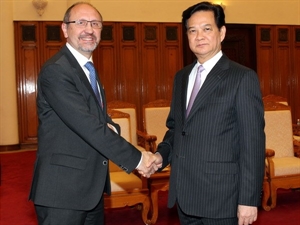 Prime Minister Nguyen Tan Dung receives Belgian Deputy Prime Minister Johan Vande Lanotte