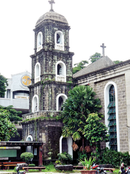 Giáo đường Our lady of light Parish cổ xưa.