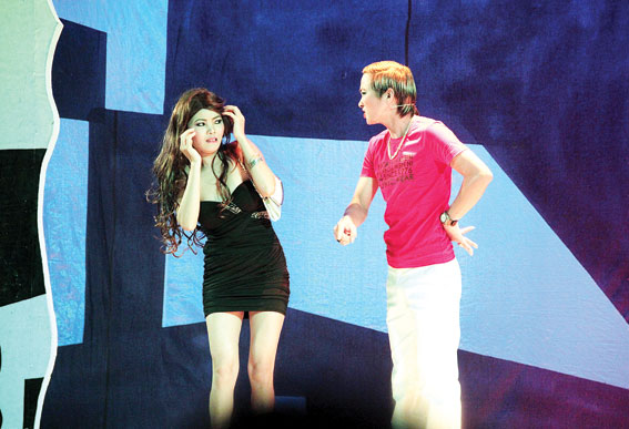 Cảnh trong vở Trở về miền sáng do NSƯT Triệu Trung Kiên làm đạo diễn. Ảnh: N.Lộc