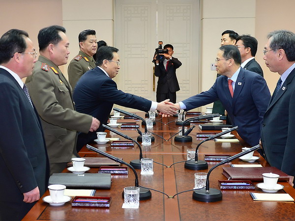 Tại cuộc gặp cấp cao giữa Hàn Quốc và Triều Tiên. (Nguồn: Yonhap/ TTXVN)