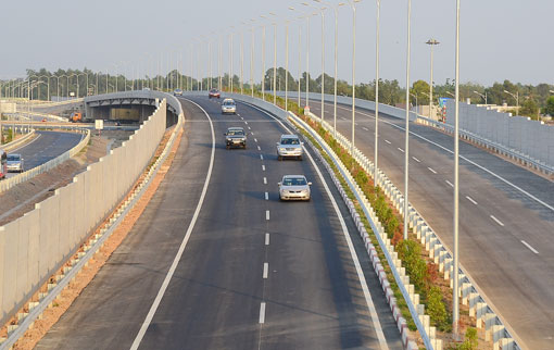 Đường cao tốc TP.Hồ Chí Minh - Long Thành - Dầu Giây gần đoạn giao với QL 51 