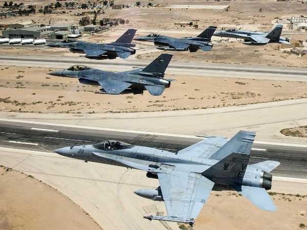 Máy bay Mỹ và các đồng minh Arab ráo riết luyện tập ở Jordan. (Ảnh: businessinsider.com)