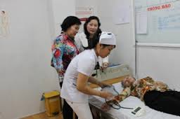 500 free medical check-up cards presented to poor households