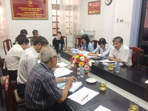 Phát huy tính gương mẫu của cán bộ, đảng viên