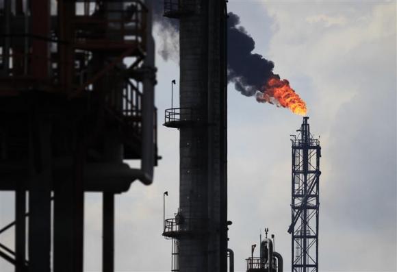 Experts see cheaper, easier way to turn natural gas into fuels