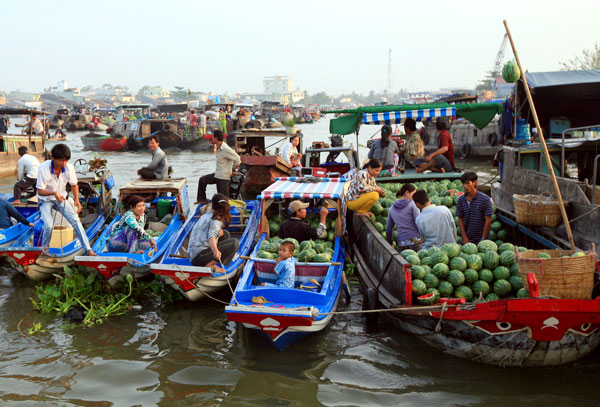 Về Cần Thơ đừng quên đi chợ nổi Cái Răng