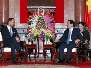 President Truong Tan Sang (right); Norway’s Crown Prince Haakon Magnus (left).