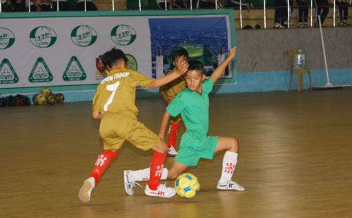 Khai mạc giải bóng đá thiếu niên nhi đồng cúp báo Đồng Nai