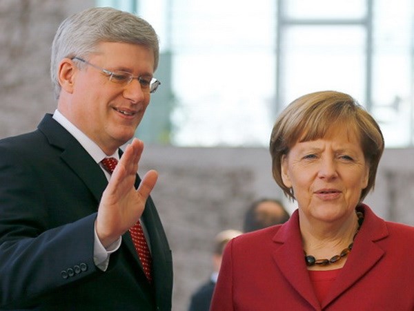 Thủ tướng Canada Stephen Harper và người đồng cấp Angela Merkel. (Nguồn: cbc.ca)