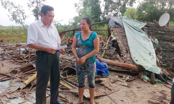 Hundreds of houses damaged by whirlwind