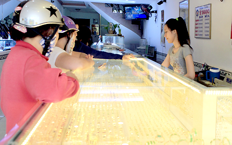 Sẽ siết vàng trang sức