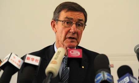 Ông Angus Houston, chỉ huy JACC tỏ ra thận trọng về các dữ liệu mới