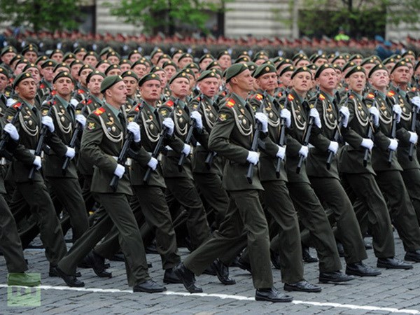 Duyệt binh mừng Ngày chiến thắng phátxít tại Nga năm 2012. (Nguồn: RT)
