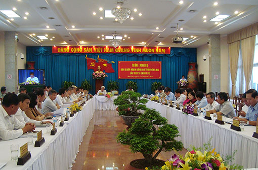 Bí thư Tỉnh ủy Trần Đình Thành phát biểu kết luận hội nghị.