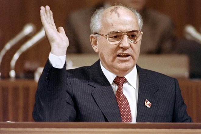 Ông Mikhail Gorbachev phát biểu tại Đại hội Đảng Cộng sản Liên Xô lần thứ 28 tại Moskva ngày 10/7/1990 (Nguồn: AFP)