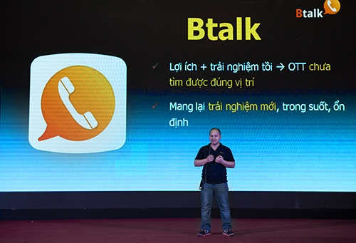 Nguyen Tu Hoang, vice director of Bkav software section, introduces Internet-based over-the-top application called Btalk which allows users to make free phone calls and messages. — Photo courtesy of Bkav