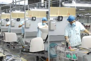 Production at Japanese-invested Inax Viet Nam Company 