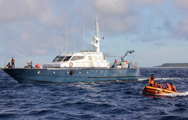 Tàu của Lực lượng phòng vệ bờ biển Philippines tuần tra tại vùng biển nước này. (Nguồn: AFP/ TTXVN)