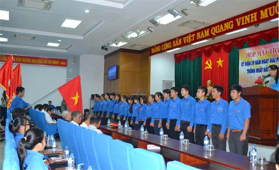 Tuổi trẻ TP.Biên Hòa hưởng ứng lời kêu gọi thi đua của Chủ tịch UBND thành phố.