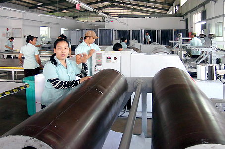 Efforts to help enterprises to stabilize production
