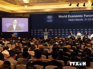 PM stresses regional sustainable growth, East Sea issue at WEF