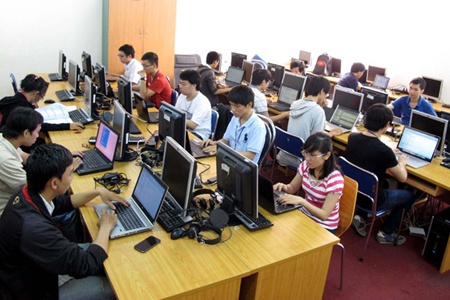 Viettel to connect schools to web