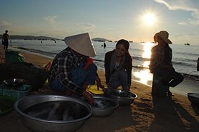 An ambiance at a seafood market on Mui Ne Beach