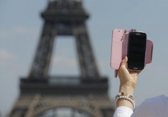 Look ma, no hands - Swedish start-up launches touchless selfie app