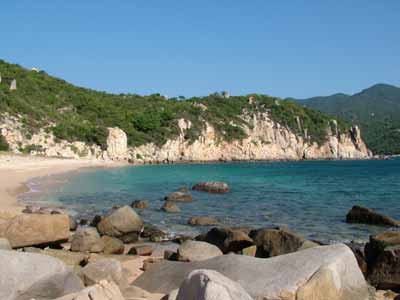 Hom Beach, a pearl in Nui Chua National Park