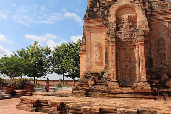 An ancient tower at the border gate