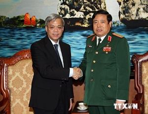 Vietnam, Singapore hope for enhanced defence ties