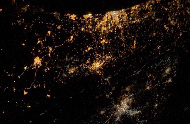 Hình ảnh cuộc xung đột ở dải Gaza chụp từ vũ trụ. (Nguồn: news.sky)