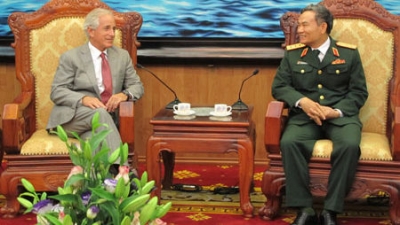 Vietnam hopes to boost defence ties with US