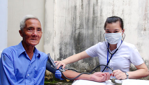 Over VND1 billion raised to help needy