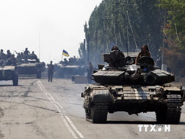 Xe tăng quân đội Ukraine tiến vào thành phố Kramatorsk, miền đông Ukraine. (Nguồn: AFP/TTXVN)