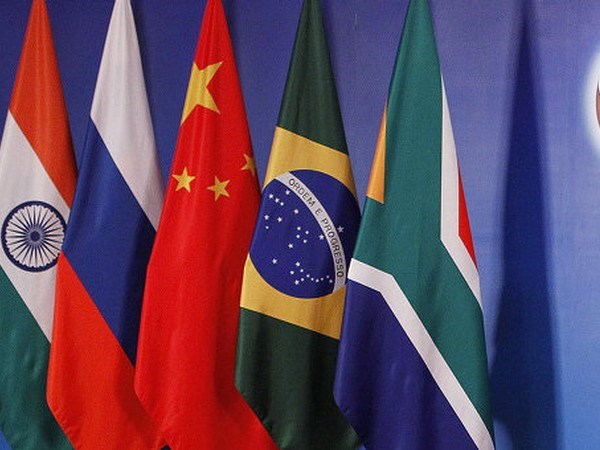 Nga tăng cường hợp tác với các nước của nhóm BRICS và Iran
