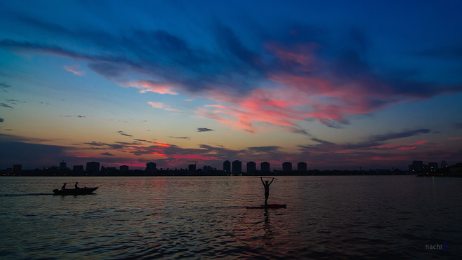 Brilliant afternoon on the West Lake