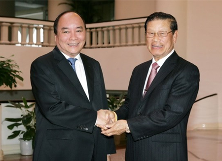Lao, Vietnamese leaders meet